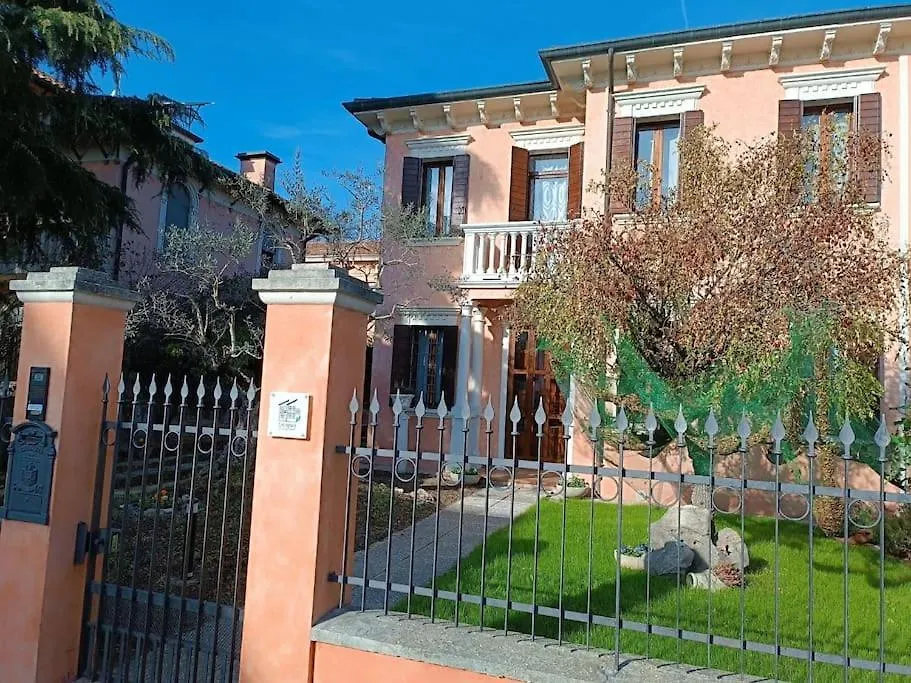 Casa Argia Villa Padova 0*,